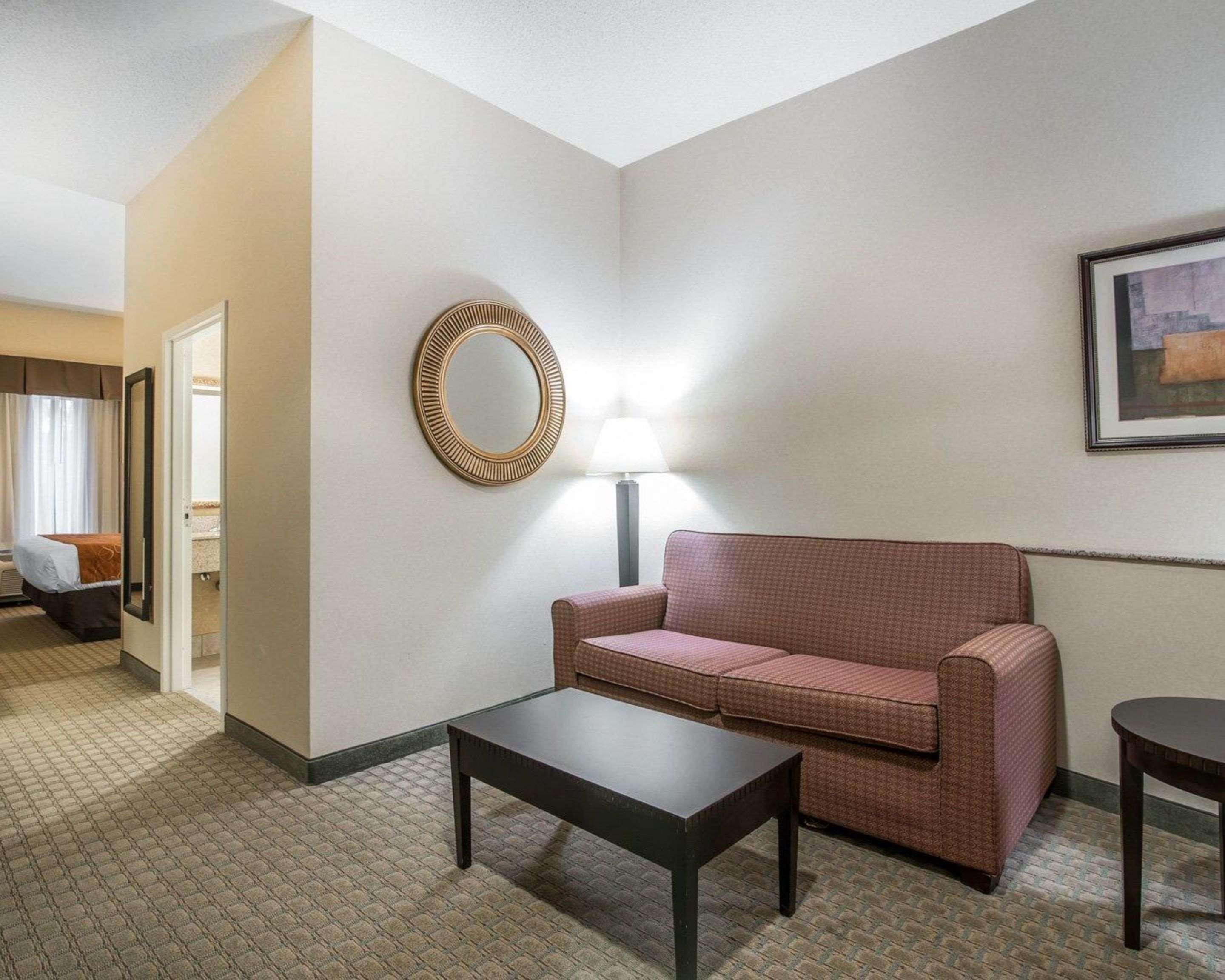 University Inn Vestal Exterior foto