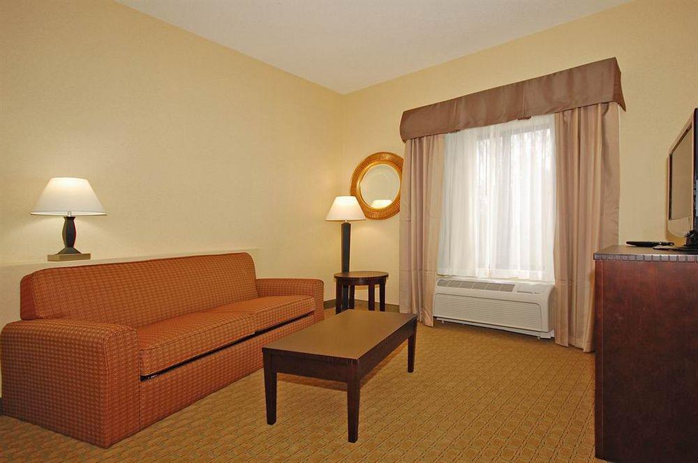 University Inn Vestal Exterior foto